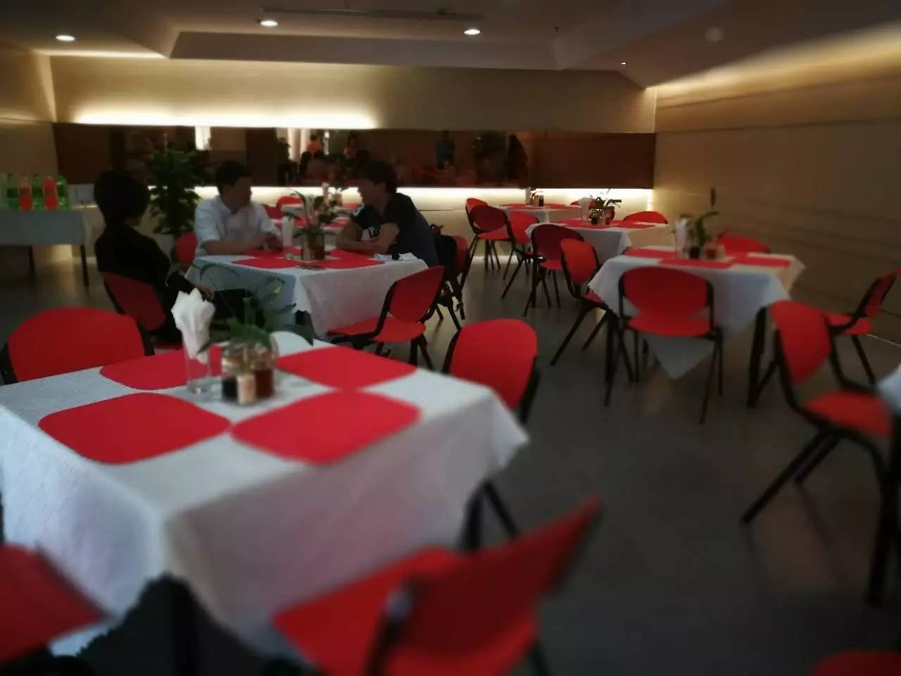 为了吃新鲜菜来开荒种菜,为了菜品新鲜每天坚持采购