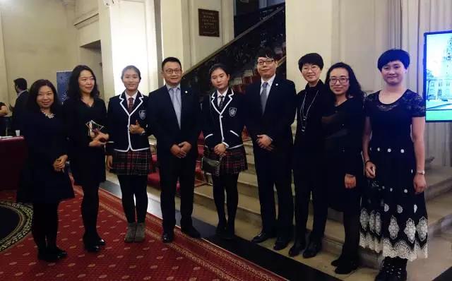 在中英国际班学习三年的他们，即将进击英国！