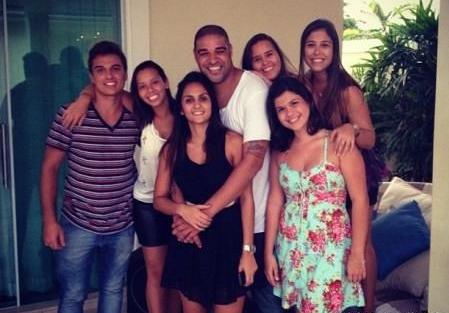 巴西足球巨星逝世,去世的巴西足球传奇巨星