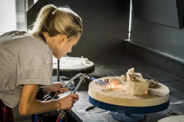 出国学习首饰设计,哪个国家比较好?