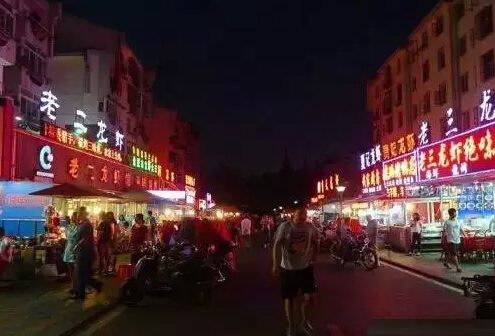 这家日销量1000份的美食店,不排队你根本吃不到!