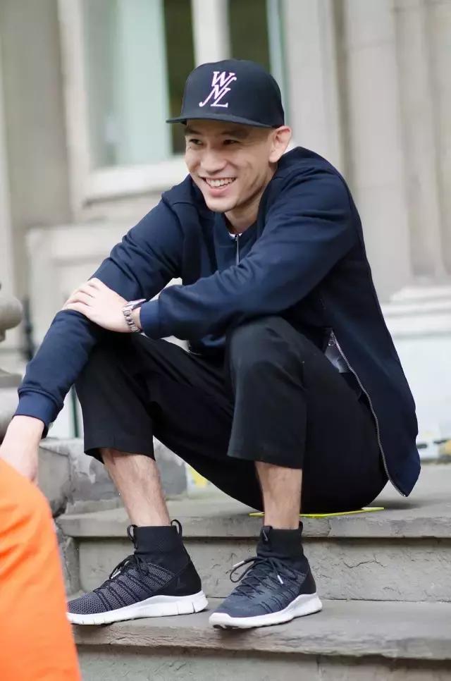 袜子当鞋子穿的视频,袜子能不能当鞋子穿