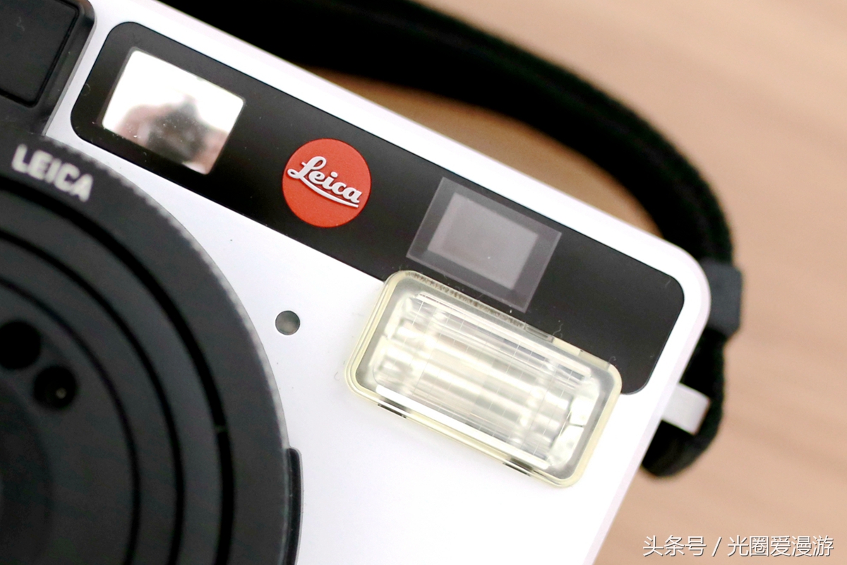 徕卡sofort拍立得怎么出照片,徕卡sofort拍立得自拍