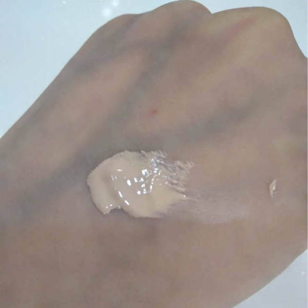 无论什么粉底都暗沉,任何肤质都适用的粉底液