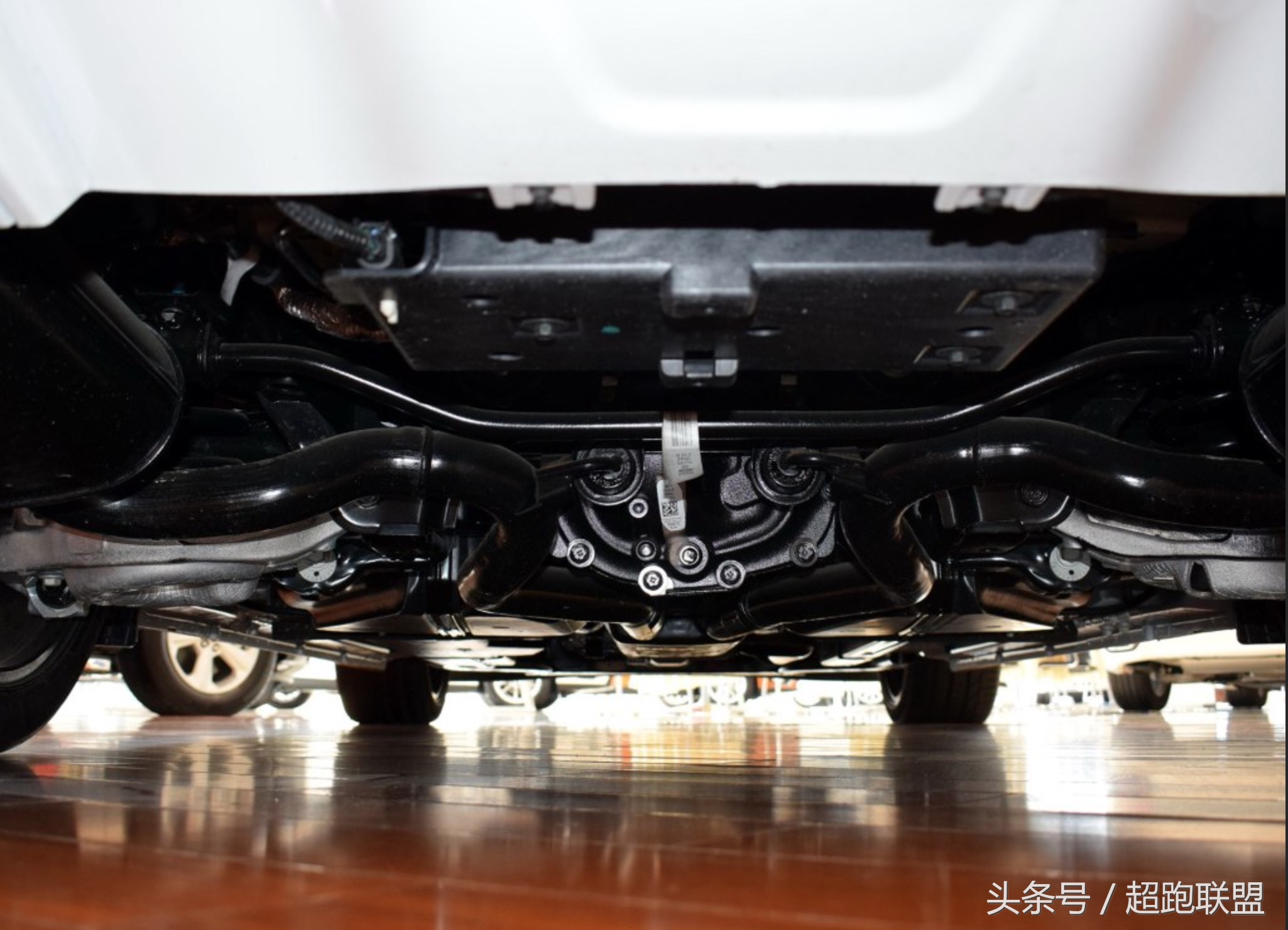 美式野马肌肉车几缸,新款2.3t福特野马