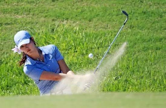 为什么职业球员击球那么准,职业球员中常见的握杆方法