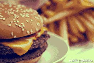 “要一份外卖全家桶，外加10支口红”