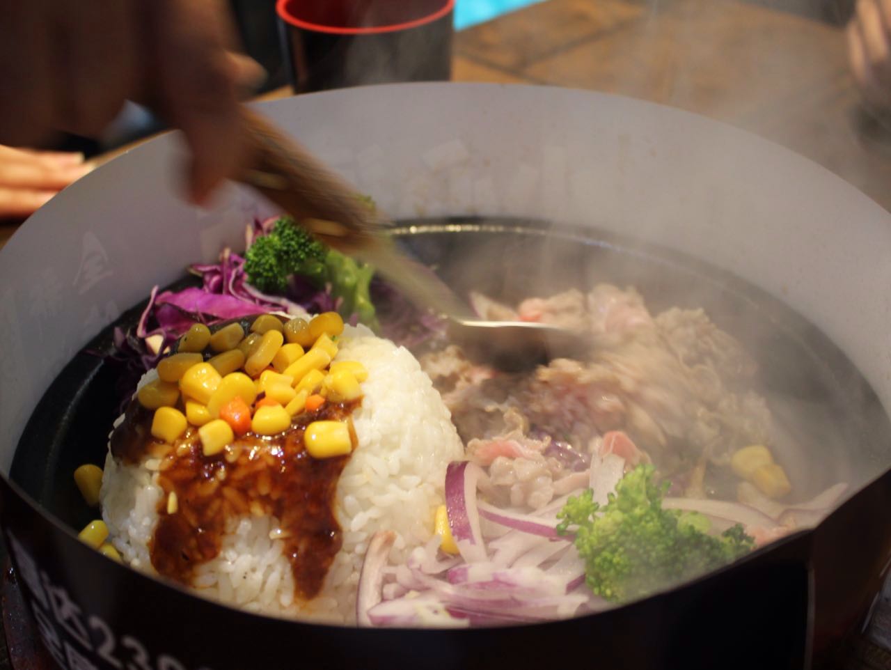 这家日销量1000份的美食店,不排队你根本吃不到!