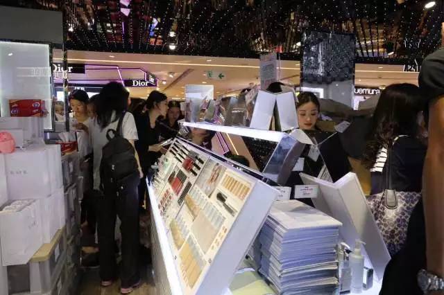 日本Kanebo和RMK打折到骨折,不买买买对不起