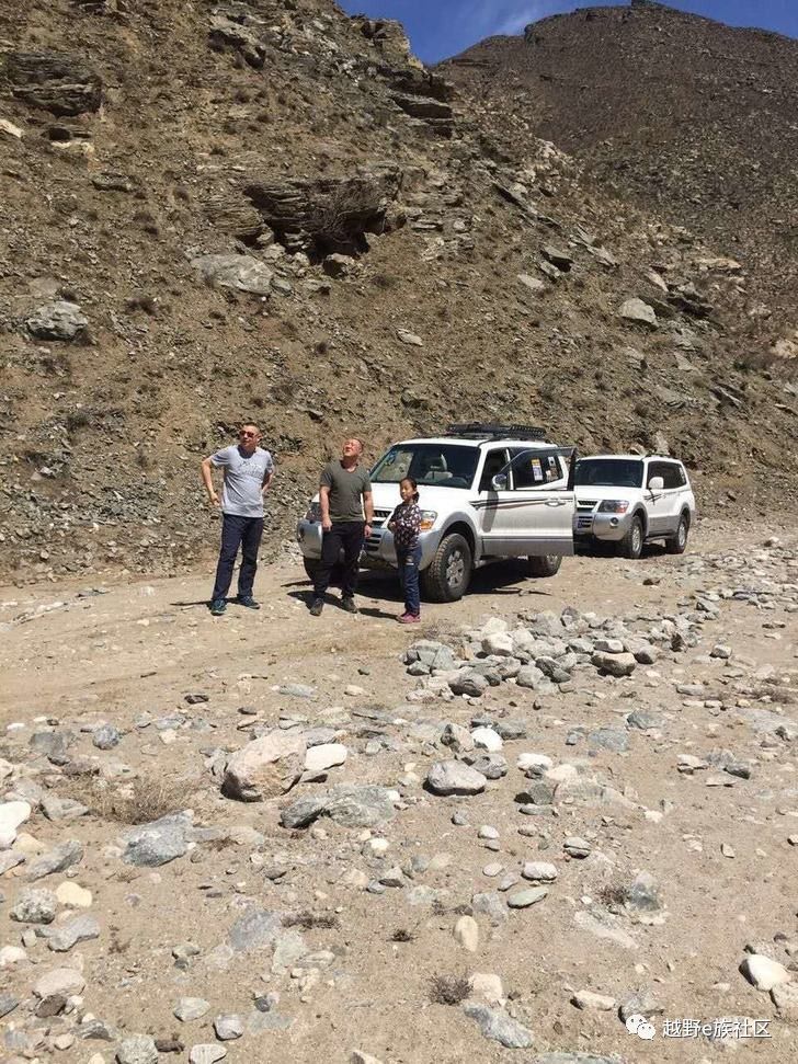 帕杰罗v73老改新,帕杰罗v73本土版圆灯版