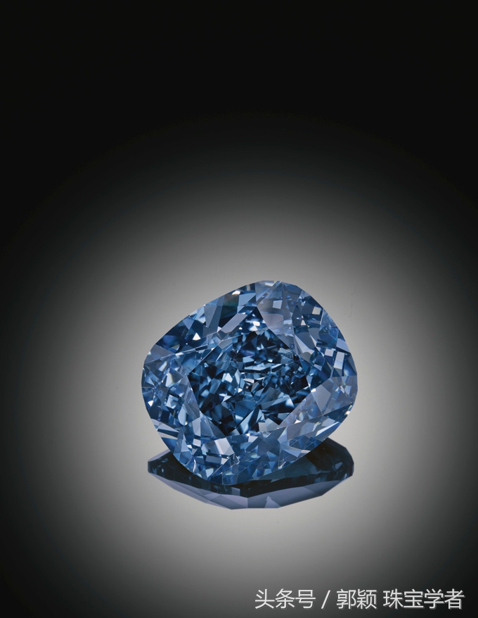 世界最奢华钻石耳环图片,世界上最漂亮的红色钻石耳环