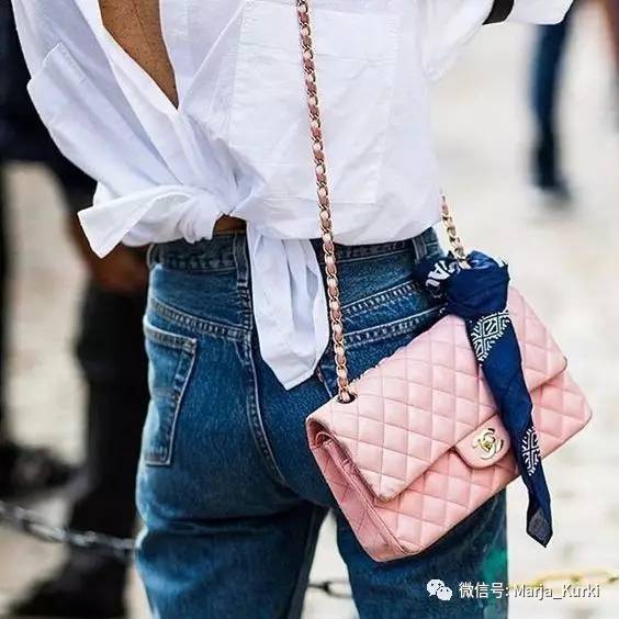 丝巾如何修复包带,丝巾护包的正确方法