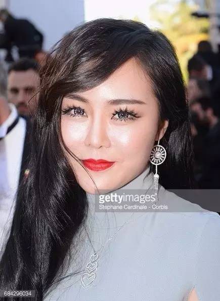 微商走戛纳红毯,网红微商现身戛纳电影节