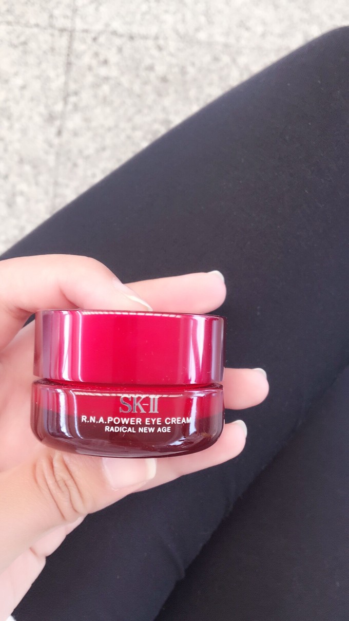 两个快乐的小阿妹神游三亚