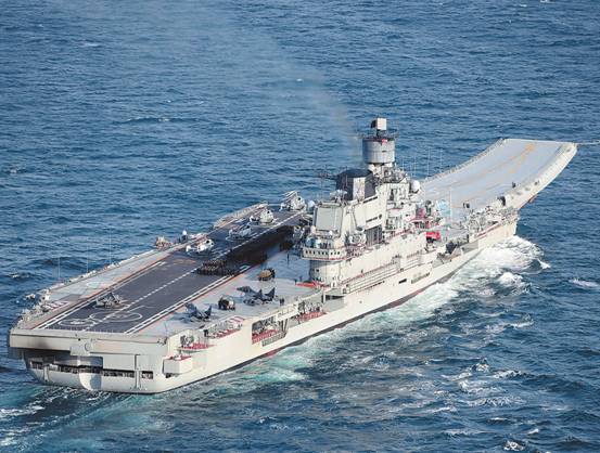 三个足球场大的国家,3个足球场大的航母