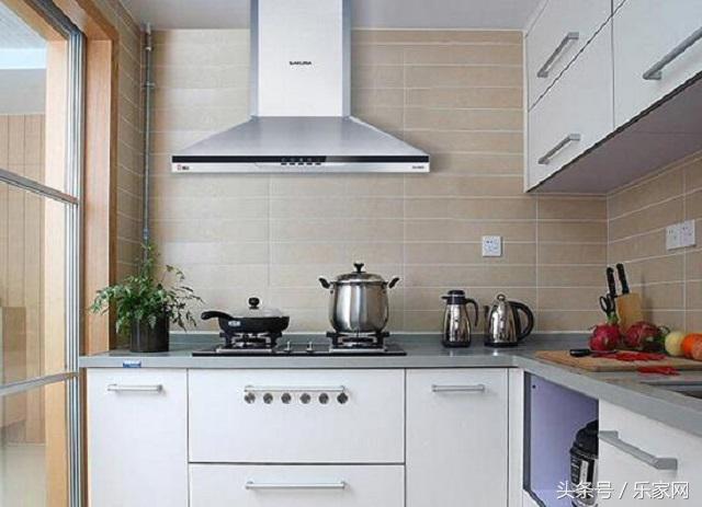 侧吸式和顶吸式油烟机哪个好清洗,侧吸式油烟机可以换顶吸式吗