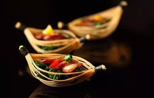 这个空降厨师，为何工资高过港厨？