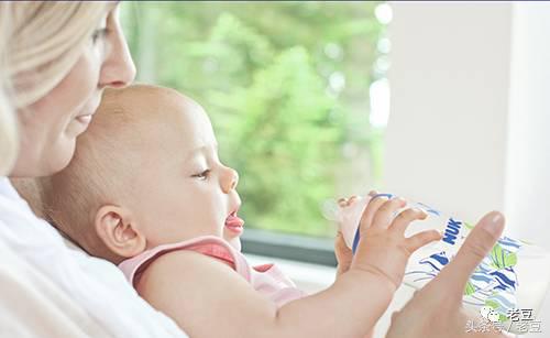 奶瓶网红爆品,网红品牌奶瓶排行榜