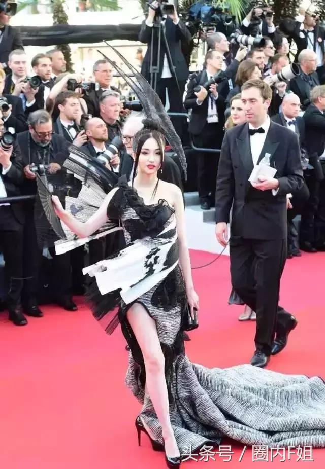 穿*旗国**，扮鸡精，没有范冰冰镇场的戛纳红毯今年来了多少妖魔鬼怪