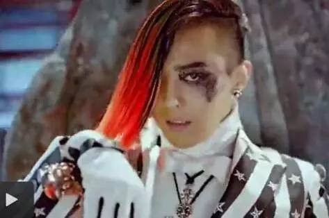 刷榜单、发广告,杀马特除了颓废,还有着自己的商业版图