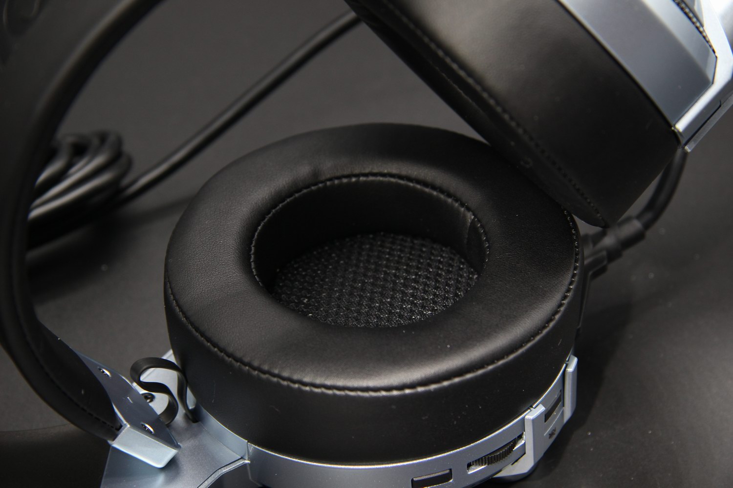 硕美科g941游戏耳机,硕美科入耳游戏耳机推荐