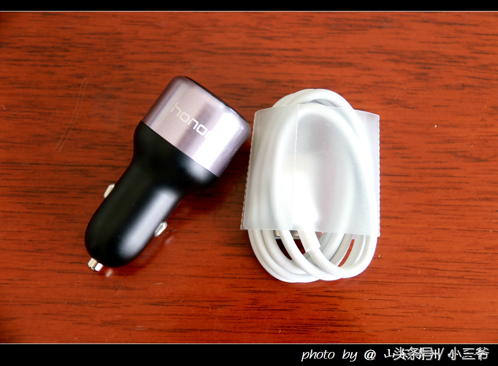 荣耀超级车载充电器,荣耀车载充电器原装正品