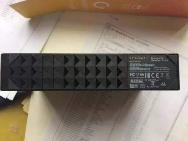 希捷3.5寸移动硬盘哪个系列好,希捷简系列2.5寸移动硬盘