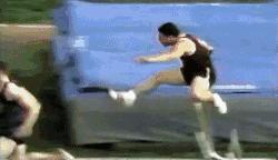 我只注意到后面的亮点了,哈哈