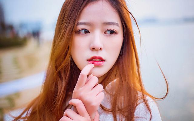 黑眼圈眼袋太重怎么消除小方法,眼袋重黑眼圈教你一招轻松改善