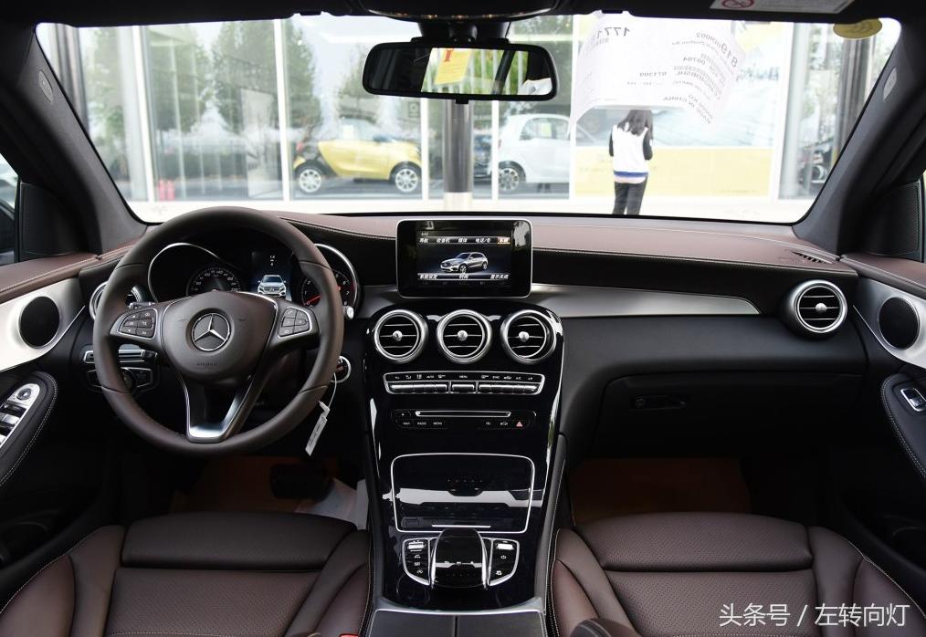 去奔驰亚洲最大旗舰店试驾，服务有什么不同吗？