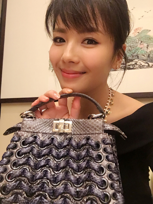 原来Fendi才是曲筱绡和安迪的最爱!