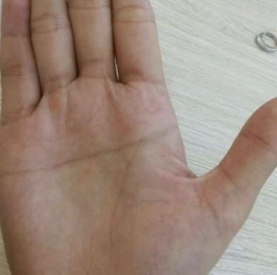 双手断掌比例是多少,女人双手断掌的寓意