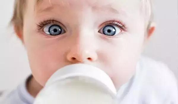 厌奶期解决妙招,宝宝厌奶期最快的解决方法