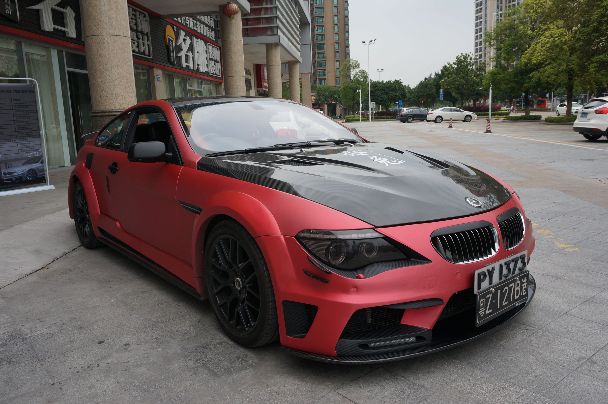 换了轮毂边缘突出,换了轮毂轮胎外凸