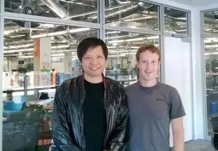 最舒服的纯色t恤,一件白t恤玩转你的春夏衣橱