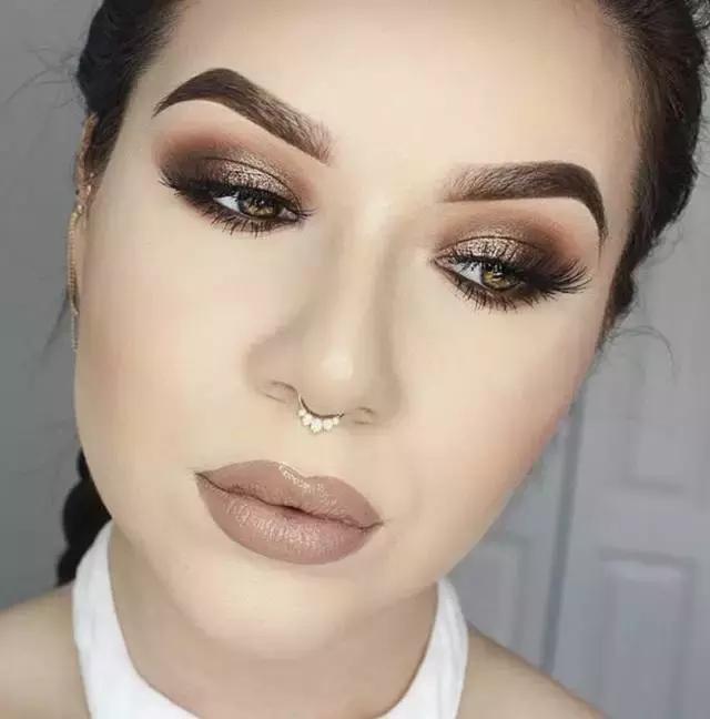 眼影盘哪家性价比高,值得购买的眼影盘大牌