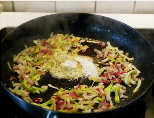 意大利面怎么做才正宗,正宗意大利面怎么做