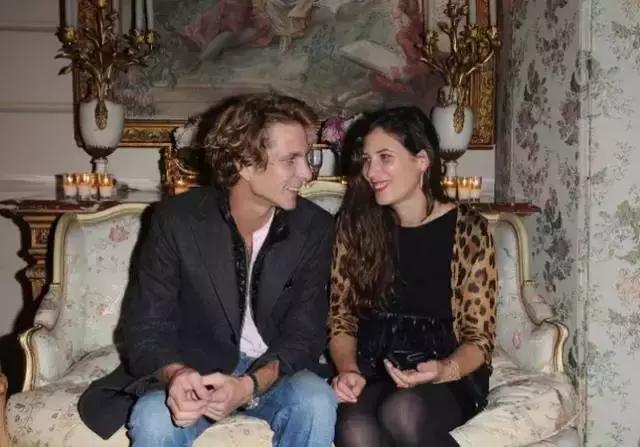 三百年爱情诅咒终结者，那个欧洲最帅王子最后娶了谁？