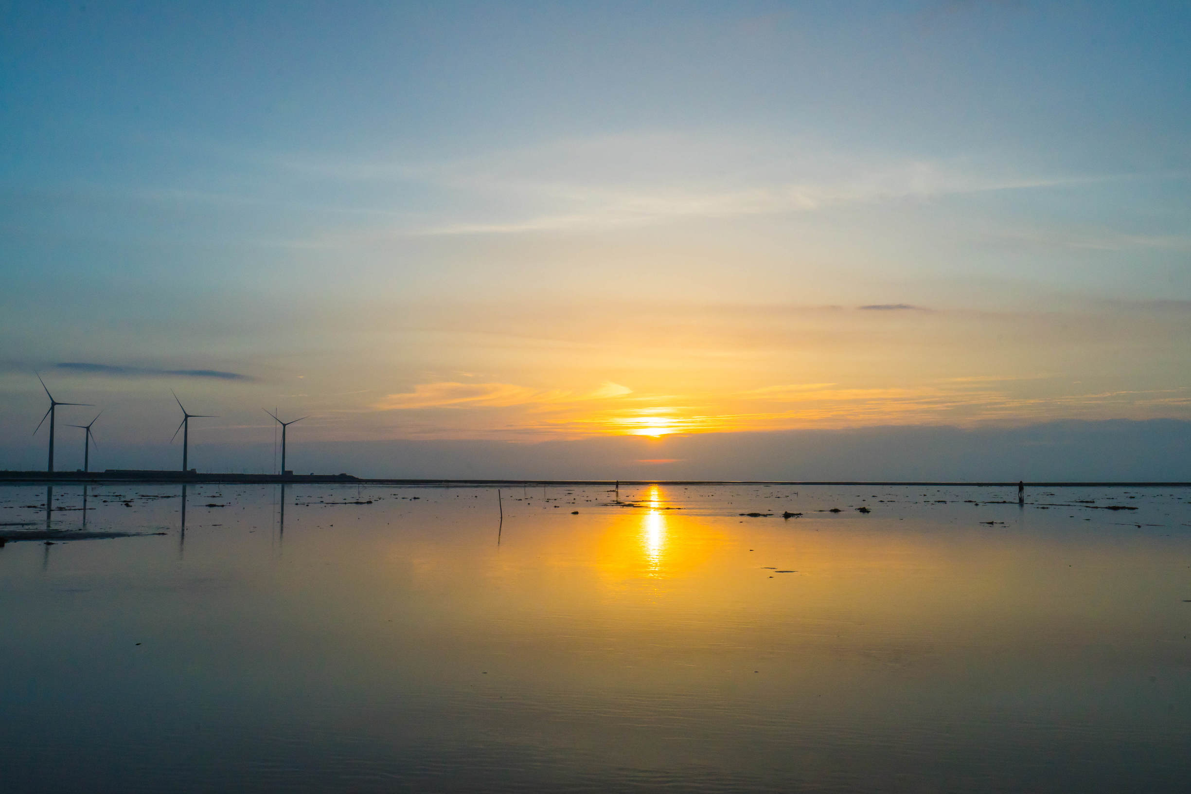 天空之镜高原之蓝视频,台湾湿地公园推荐