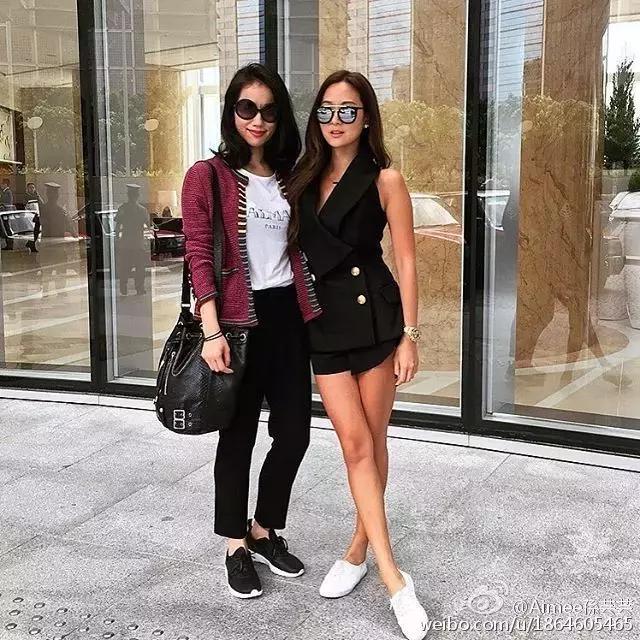 她生来就是公主，如今的第一名媛连小S都嫉妒，真正的人生赢家！