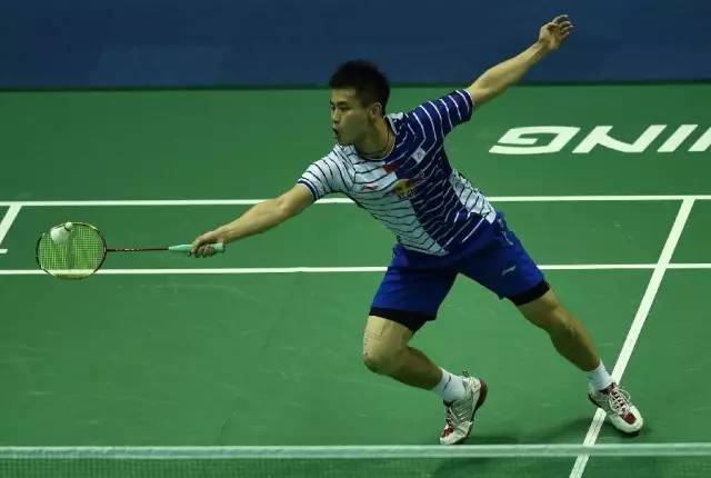 脚板磨出水泡还能继续打球吗,打球磨出水泡怎样处理