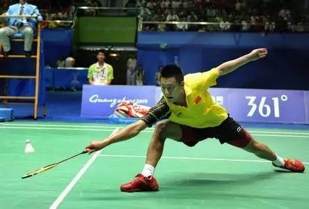 脚板磨出水泡还能继续打球吗,打球磨出水泡怎样处理