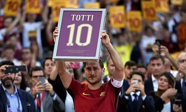 当你谈论罗马，甚至无需在这座城市呆太久，脑海里浮现的首先是他