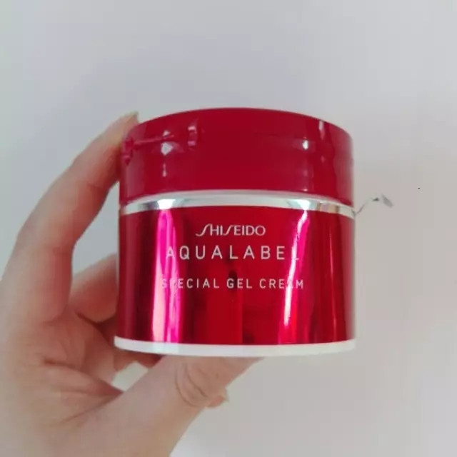 保湿效果好的平价面霜,清爽吸收快的面霜