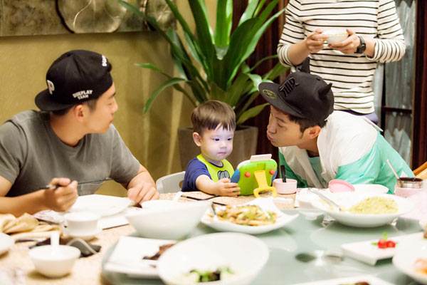 范冰冰刘亦菲杨颖舒淇的珠宝广告,80年代台北走秀舒淇范冰冰