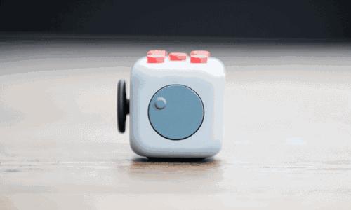 专职手瘾一百年的小物件