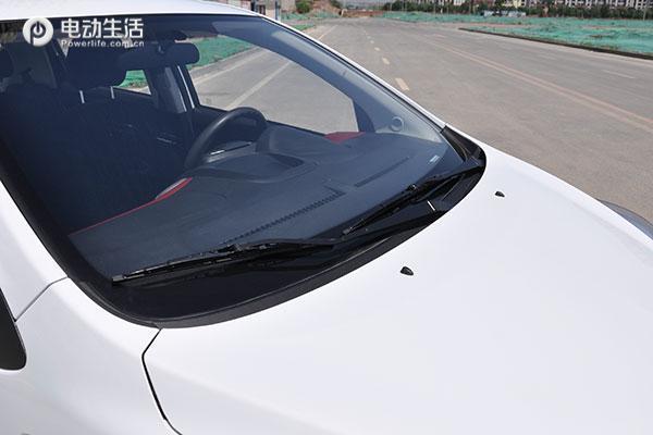 长安奔奔evstar国民版能爬陡坡,长安奔奔ev和e-star哪个划算