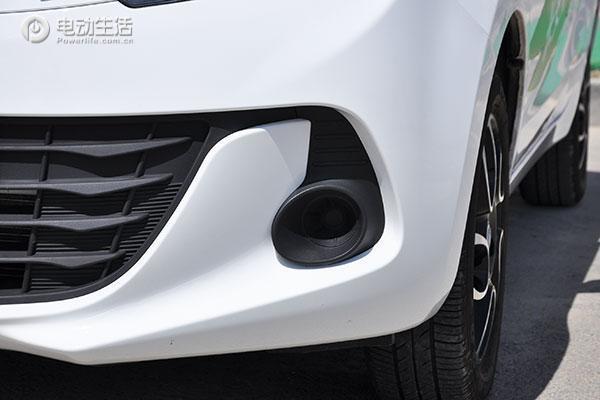 长安奔奔evstar国民版能爬陡坡,长安奔奔ev和e-star哪个划算