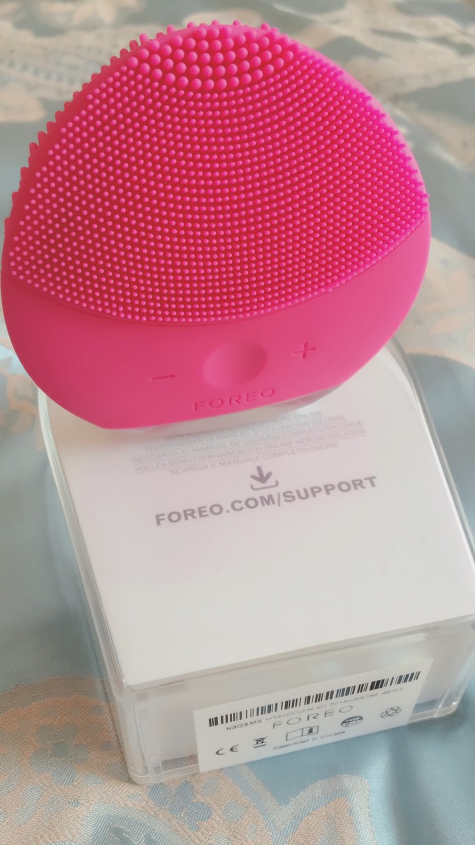 两个快乐的小阿妹神游三亚