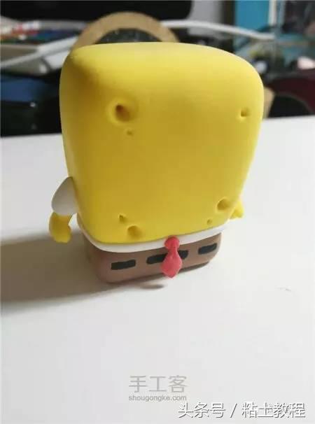 用彩泥来做海绵宝宝,海绵宝宝动画片橡皮泥手工制作